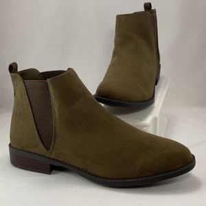 City Street Howie Olive Boots 9M